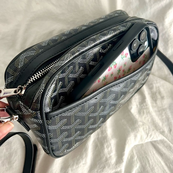 👑✅PRICE FIRM✅ Black Fashion Monogram Sac Cap Vert Style Crossbody Bag. - Picture 8 of 17